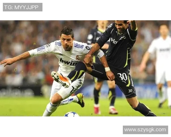 足球明星亲笔签名高清图片大汇集让你一睹偶像风采与魅力